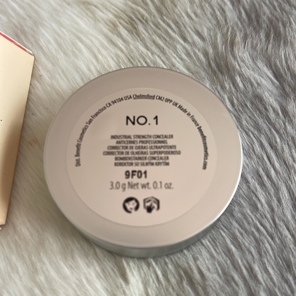 Benefit Boi-ing Full Coverage Concealer - Picture 2 of 3